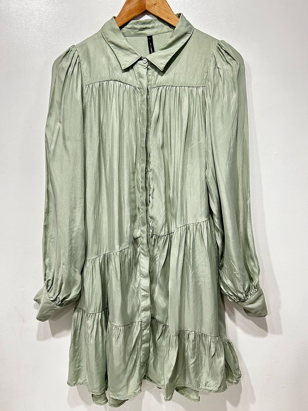 Staple the Label Aya Cupro Mini Dress Seafoam Green Long Sleeve Tiered Size M